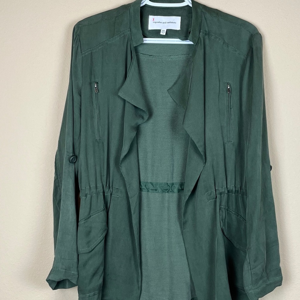 Cupcakes and Cashmere (Fabric Cupro/Tencel) Green Long Cardigan; Size XS